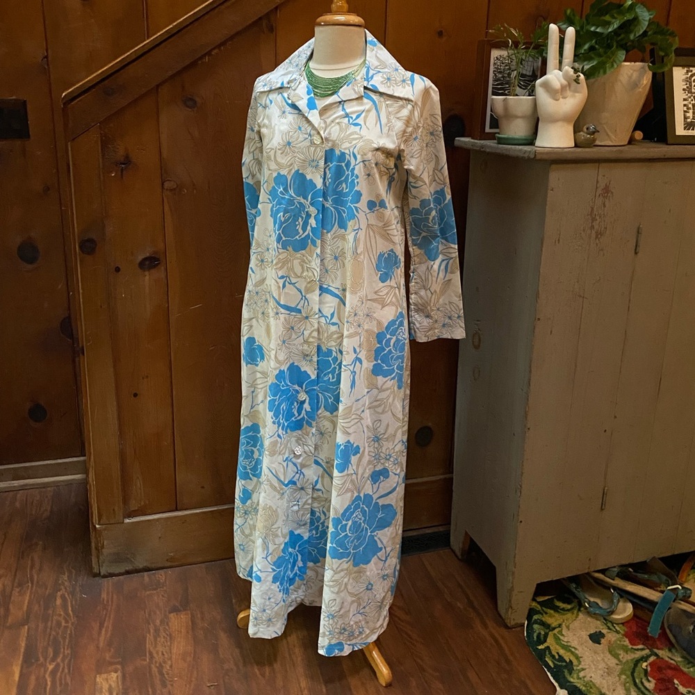 Vintage 70s Floral MuuMuu Caftan with Pockets - Picture 1 of 8